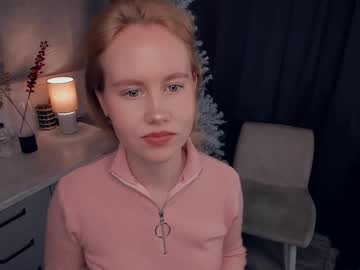 Augustadyer Chaturbate stream image from February 12, 2025