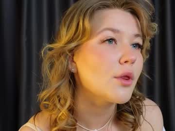 Blondy_Glamor Chaturbate stream image from February 12, 2025