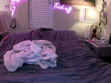 Dirtygirldaisy Chaturbate stream image from February 12, 2025