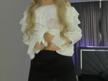 Kimchi_Girl Chaturbate stream image from February 12, 2025