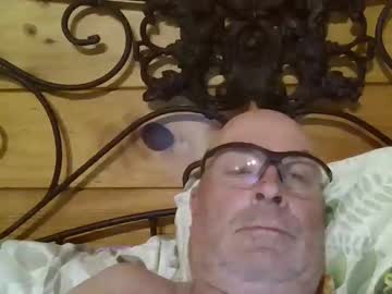 Matthew12811 Chaturbate stream image from February 12, 2025