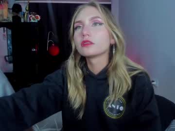 Onemore_Cum Chaturbate stream image from February 12, 2025
