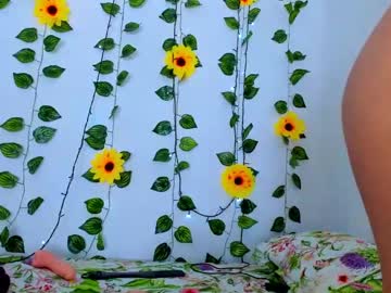 Tyla_Queen Chaturbate stream image from February 12, 2025
