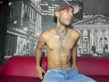 White_B17 Chaturbate stream image from February 12, 2025