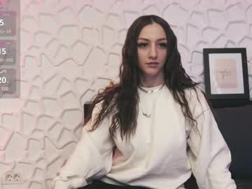 Claireamberr Chaturbate stream image from February 12, 2025