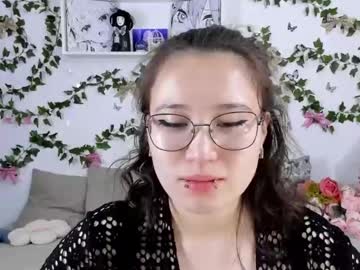 Eileenwee Chaturbate stream image from February 12, 2025