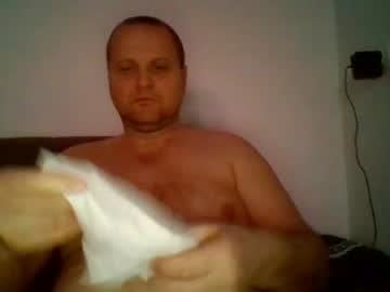 Ferkooo111 Chaturbate stream image from February 12, 2025