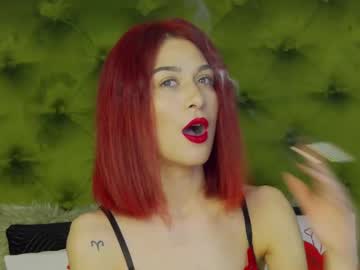 Kloeyadams Chaturbate stream image from February 12, 2025