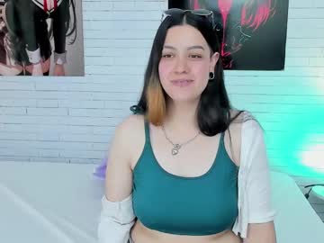 Zoe_Submissive Chaturbate stream image from February 12, 2025