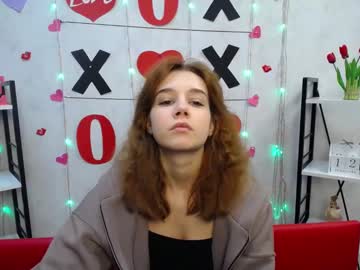 Letty_Curly Chaturbate stream image from February 12, 2025