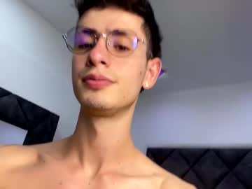 Andy_Collins__ Chaturbate stream image from February 12, 2025