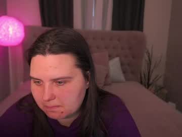 Askabomb Chaturbate stream image from February 12, 2025