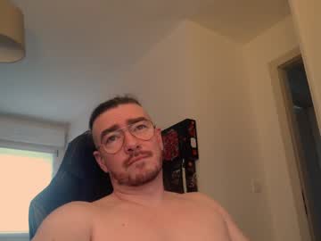 Smoothie987987 Chaturbate stream image from February 12, 2025