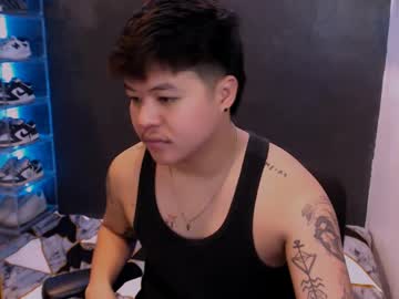 Kenhotline911 Chaturbate stream image from February 12, 2025