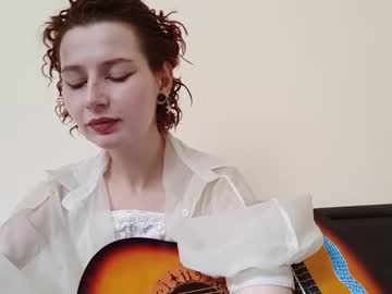 Angelbelle_ Chaturbate stream image from February 12, 2025