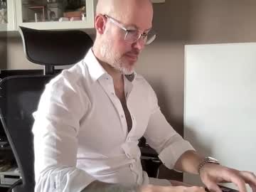 Fit_Rubinho Chaturbate stream image from February 12, 2025