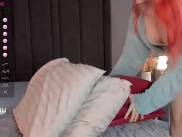 Foxylovesyou Chaturbate stream image from February 12, 2025