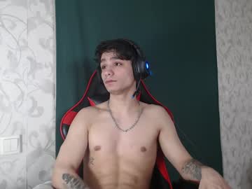 Rik_And Chaturbate stream image from February 12, 2025