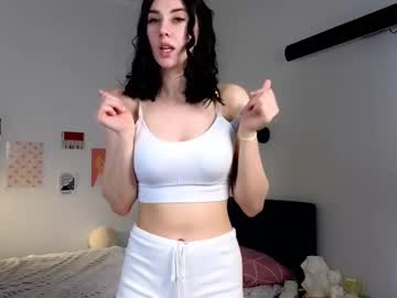 Pemylove Chaturbate stream image from February 12, 2025