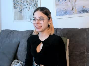 Cloverecton Chaturbate stream image from February 12, 2025