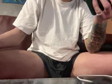 Supremelifers Chaturbate stream image from February 12, 2025