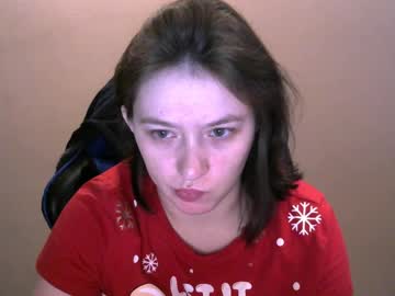 Zara_Golden Chaturbate stream image from February 12, 2025
