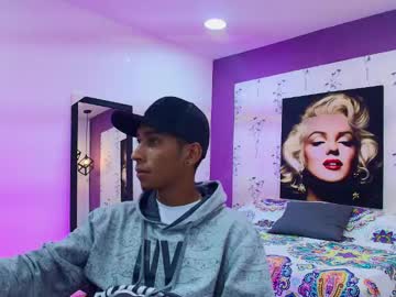 Alejandro_King1 Chaturbate stream image from February 12, 2025