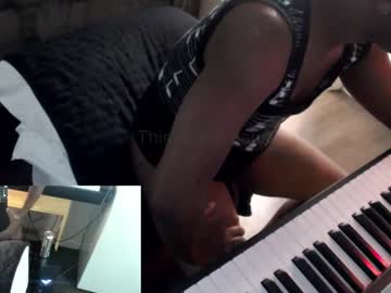 Bicepsandfrot Chaturbate stream image from February 12, 2025