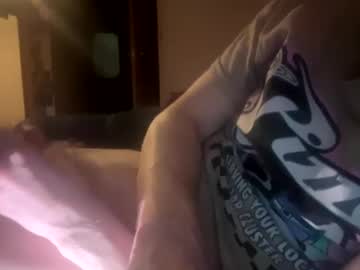 Cleatus27 Chaturbate stream image from February 12, 2025