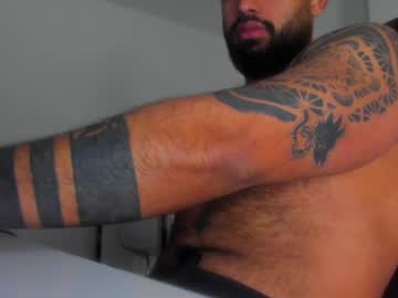 Latinwolfbi Chaturbate stream image from February 12, 2025