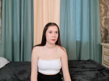 Lisa_Alice0 Chaturbate stream image from February 12, 2025