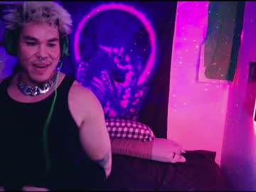 Xavemestepbro Chaturbate stream image from February 12, 2025