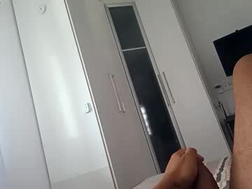 Johnziin Chaturbate stream image from February 12, 2025