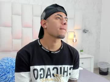 Marccogarcia Chaturbate stream image from February 12, 2025