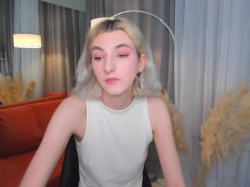 Mia_Cheers Chaturbate stream image from February 12, 2025