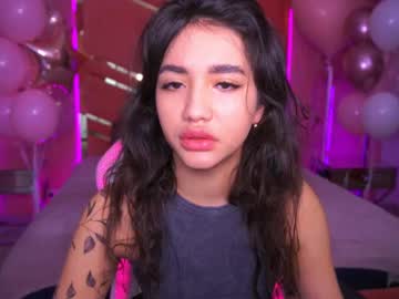 Mochacharm Chaturbate stream image from February 12, 2025