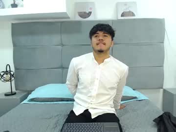 Skott_Grey Chaturbate stream image from February 12, 2025