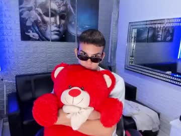 Star_Blew1 Chaturbate stream image from February 12, 2025