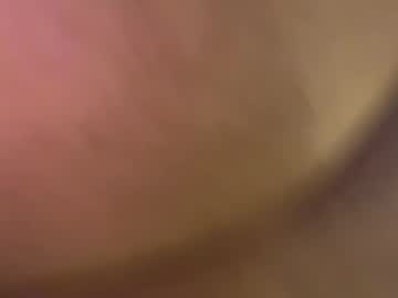 Beezc12 Chaturbate stream image from February 12, 2025