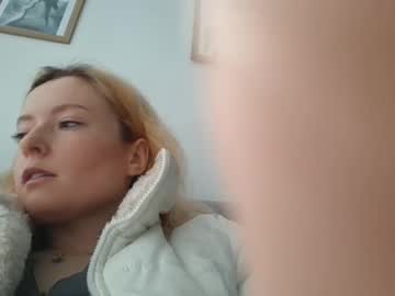 Dgesika254182 Chaturbate stream image from February 12, 2025
