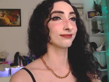 Luxury_Mommy Chaturbate stream image from February 12, 2025