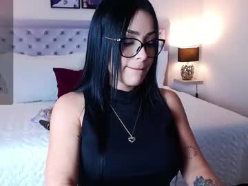Saramia69 Chaturbate stream image from February 12, 2025