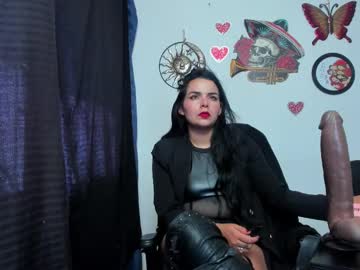 Thakytona Chaturbate stream image from February 12, 2025