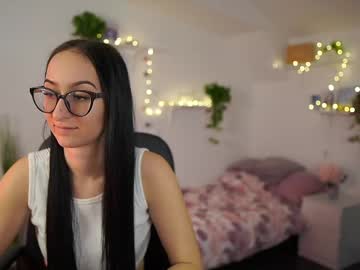 Edwinaannesss Chaturbate stream image from February 12, 2025