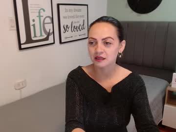 Eva_Villa Chaturbate stream image from February 12, 2025