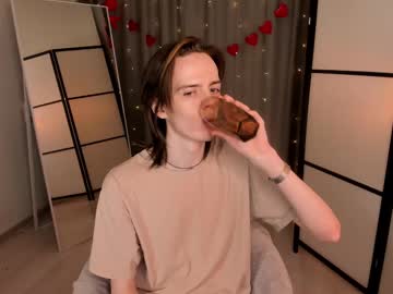 Fable_Boy Chaturbate stream image from February 12, 2025