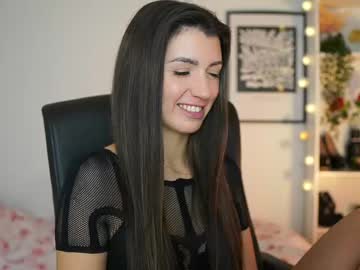 Julia_Roca Chaturbate stream image from February 12, 2025