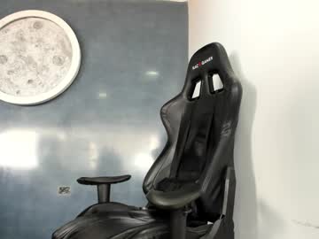 Kevin_Bronx Chaturbate stream image from February 12, 2025