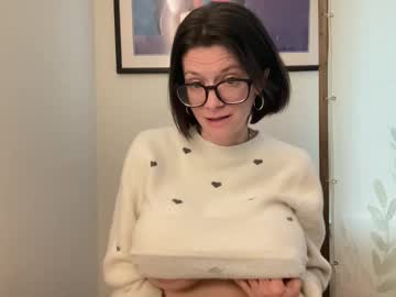 Naomi_Reah Chaturbate stream image from February 12, 2025