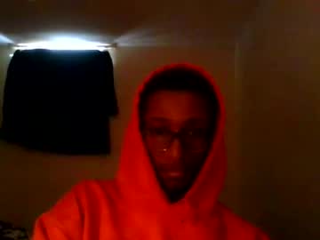 Chocolatinhermoso Chaturbate stream image from February 12, 2025